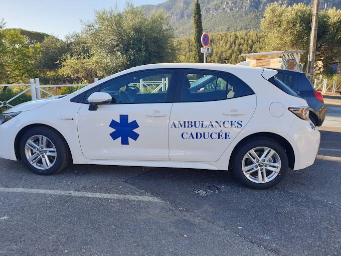 ambulances-caducee